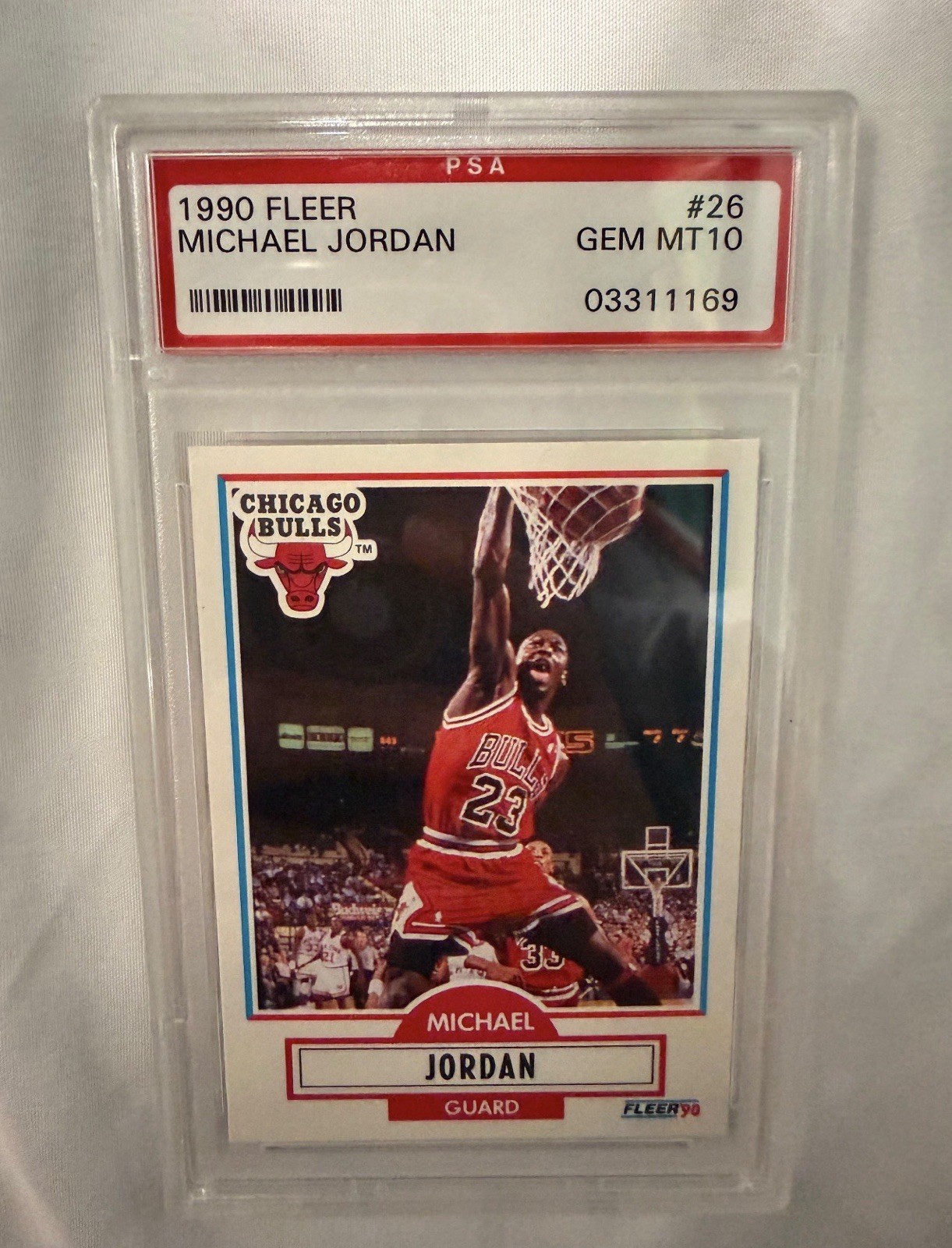 Fleer 1990-91 Michael Jordan Chicago Bulls Black Line PSA 10 Graded Card #26 — sold for $809 on eBay