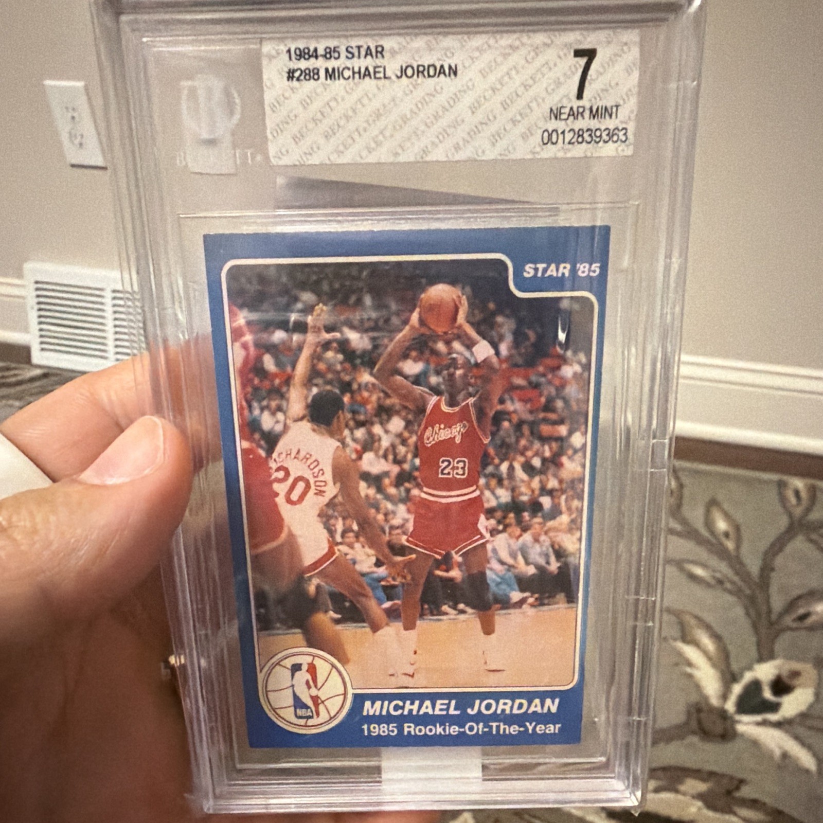 Star 1984-85 #288 Michael Jordan Chicago Bulls Rookie Basketball Card BGS 7 — sold for $22,000 on eBay